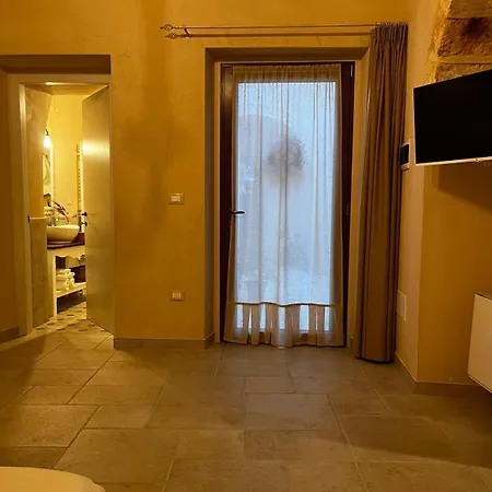 Nocleg ze śniadaniem Corte Degli Angeli - Typical Salento 3*